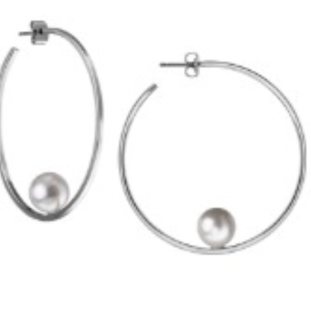 Janis Savitt Oprah's Favorite Floating Pearl Hoop Earrings (silver) - Picture 2 of 2